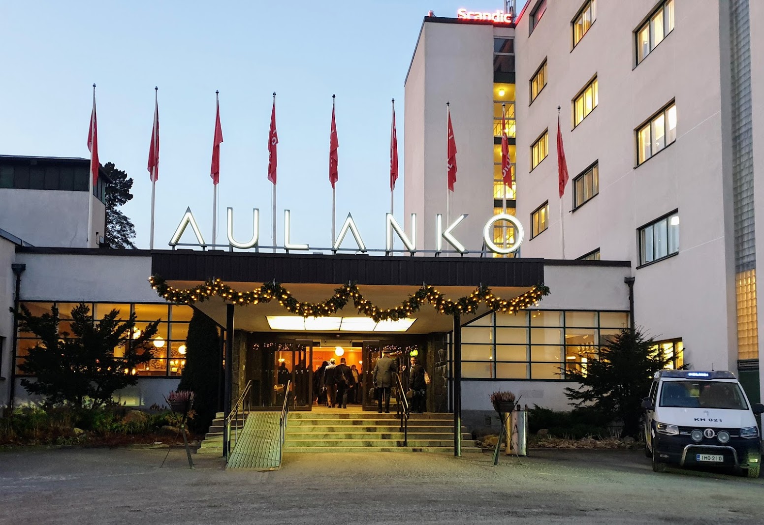 Hotelli Aulangon pääsisäänkäynti